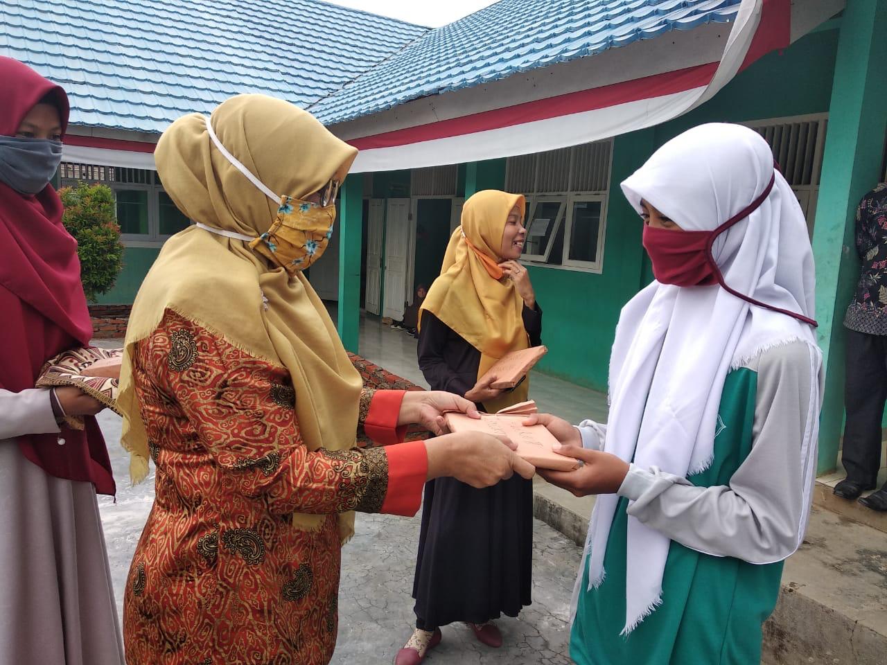 Memeriahkan HUT Republik Indonesia, SMP Amal Bakti Adakan Lomba Antar Siswa